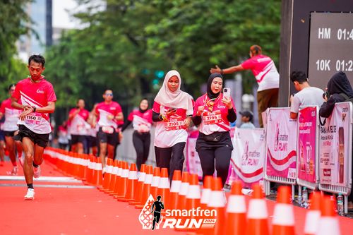 Race photo from Smartfren Run 2024