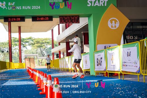 Race photo from BAF LIONS RUN 2024