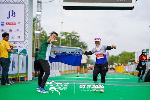 Race photo from Arutmin Borneo Run 2024