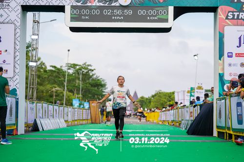 Race photo from Arutmin Borneo Run 2024