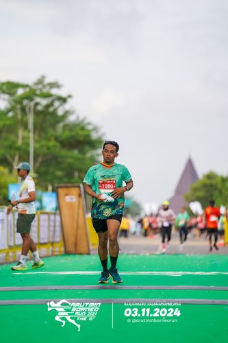 Race photo from Arutmin Borneo Run 2024