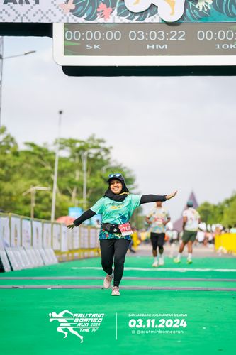 Race photo from Arutmin Borneo Run 2024