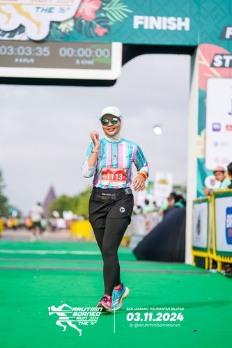 Race photo from Arutmin Borneo Run 2024