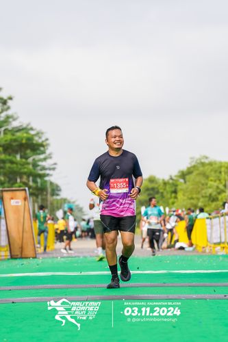 Race photo from Arutmin Borneo Run 2024