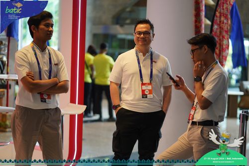 Race photo from Telin Batic 2024 Photo Search