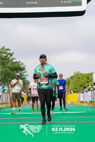 Race photo from Arutmin Borneo Run 2024