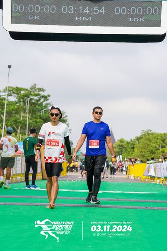 Race photo from Arutmin Borneo Run 2024