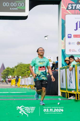 Race photo from Arutmin Borneo Run 2024