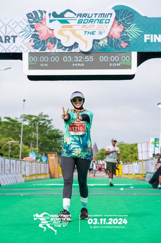 Race photo from Arutmin Borneo Run 2024