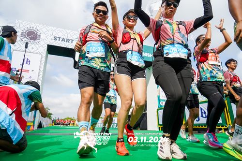 Race photo from Arutmin Borneo Run 2024