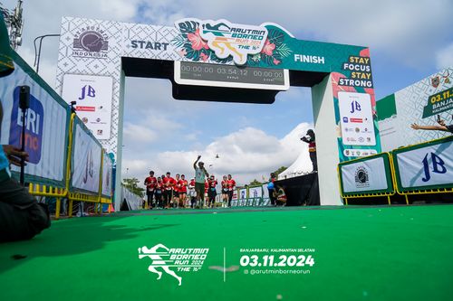Race photo from Arutmin Borneo Run 2024