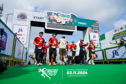 Race photo from Arutmin Borneo Run 2024