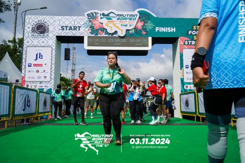 Race photo from Arutmin Borneo Run 2024