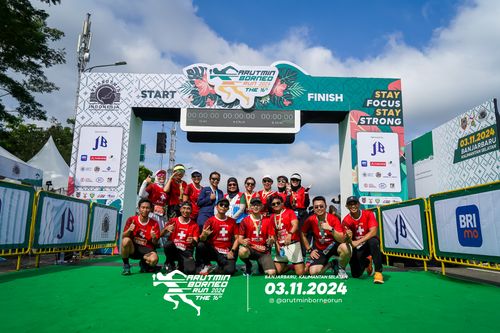 Race photo from Arutmin Borneo Run 2024