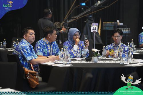Race photo from Telin Batic 2024 Photo Search