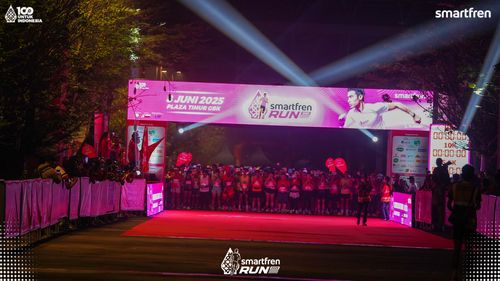 Race photo from Smartfren Run 2025 