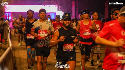 Race photo from Smartfren Run 2025 