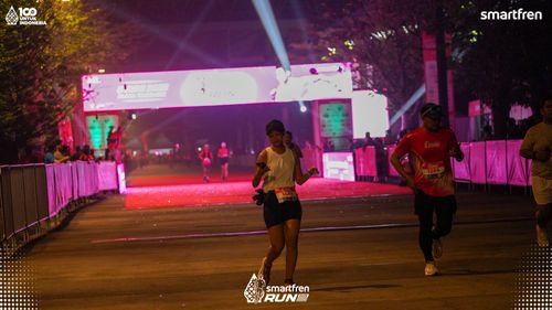 Race photo from Smartfren Run 2025 
