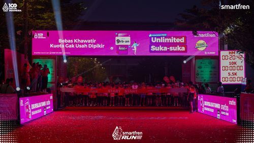 Race photo from Smartfren Run 2025 