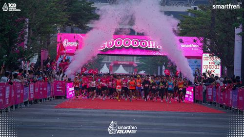 Race photo from Smartfren Run 2025 