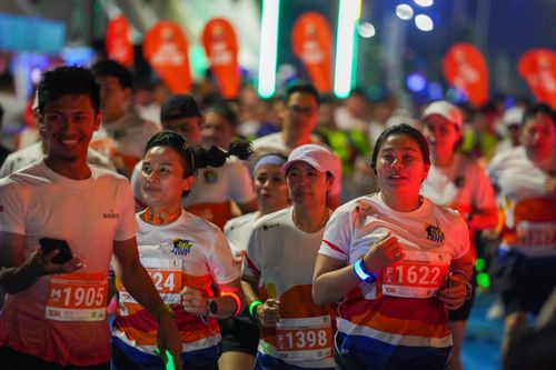 Race photo from PIK NITE RUN 2025