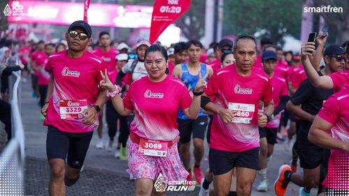 Race photo from Smartfren Run 2025 