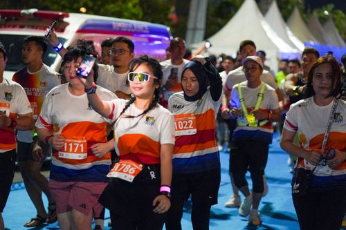 Race photo from PIK NITE RUN 2025