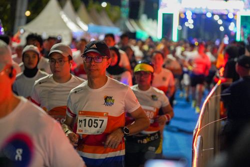 Race photo from PIK NITE RUN 2025
