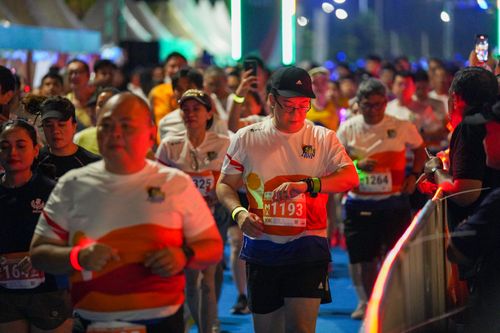 Race photo from PIK NITE RUN 2025