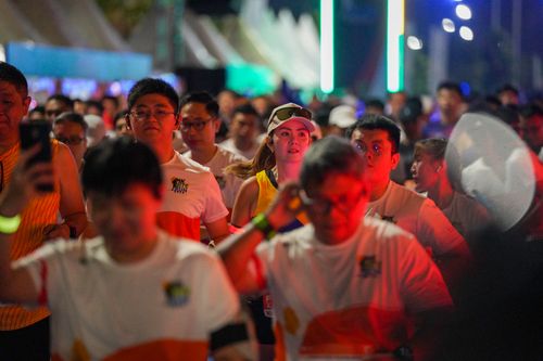 Race photo from PIK NITE RUN 2025