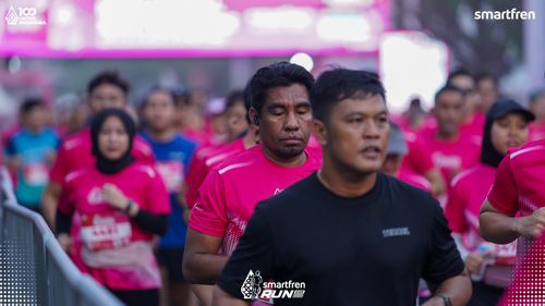 Race photo from Smartfren Run 2025 
