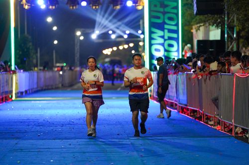Race photo from PIK NITE RUN 2025