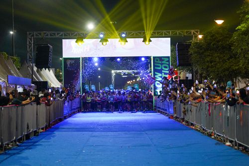 Race photo from PIK NITE RUN 2025