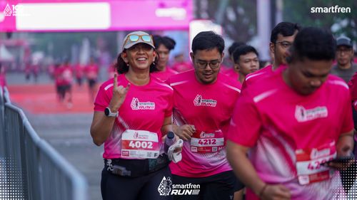 Race photo from Smartfren Run 2025 