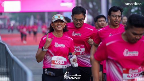 Race photo from Smartfren Run 2025 