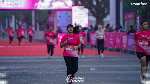 Race photo from Smartfren Run 2025 
