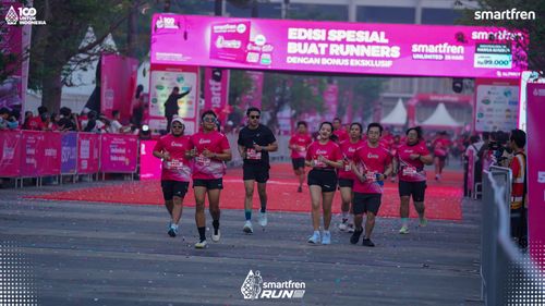 Race photo from Smartfren Run 2025 