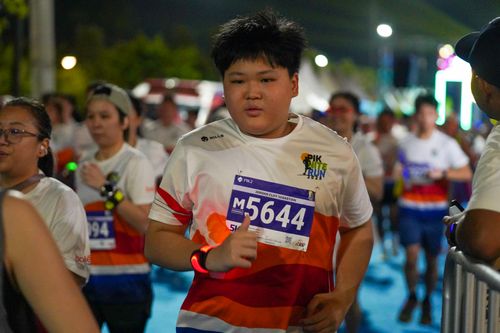 Race photo from PIK NITE RUN 2025