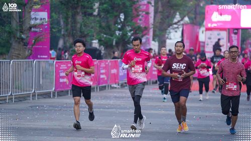 Race photo from Smartfren Run 2025 