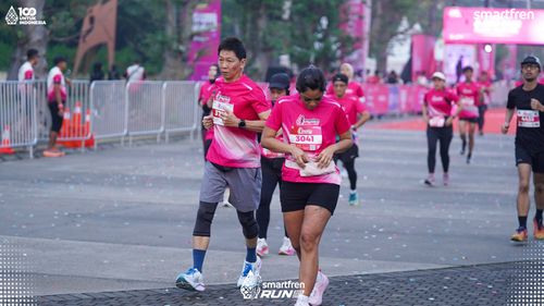 Race photo from Smartfren Run 2025 
