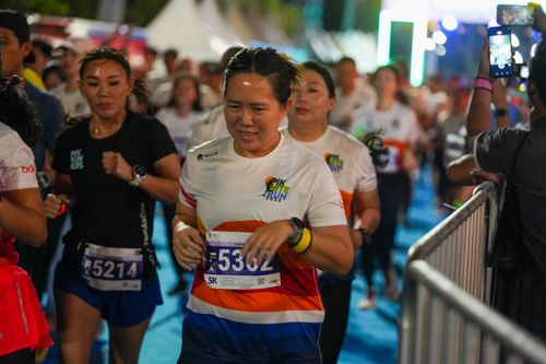 Race photo from PIK NITE RUN 2025