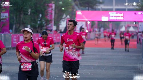 Race photo from Smartfren Run 2025 