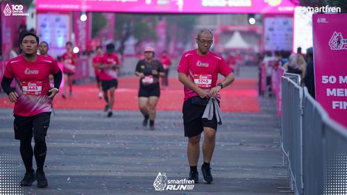 Race photo from Smartfren Run 2025 