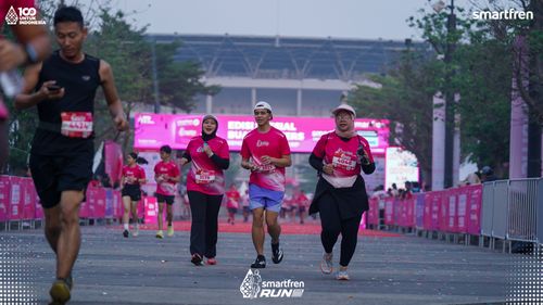 Race photo from Smartfren Run 2025 