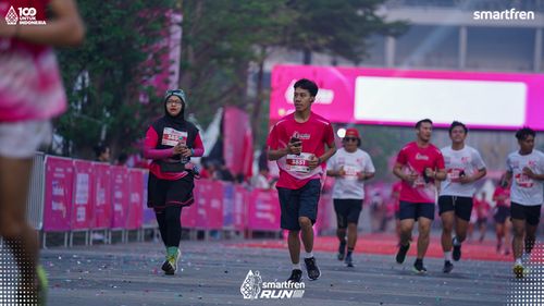 Race photo from Smartfren Run 2025 