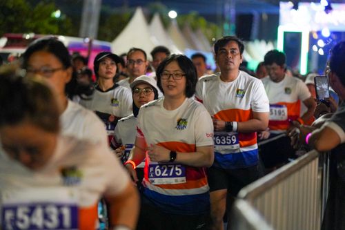 Race photo from PIK NITE RUN 2025