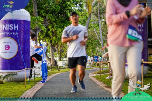 Race photo from Telin Batic 2024 Photo Search