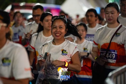 Race photo from PIK NITE RUN 2025