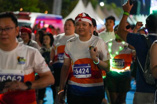 Race photo from PIK NITE RUN 2025