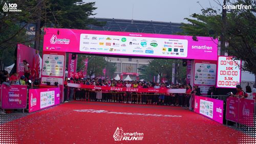 Race photo from Smartfren Run 2025 